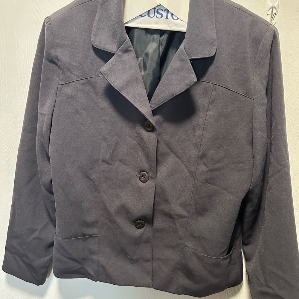 Elegant Women's Gray Blazer